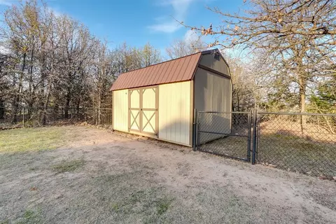 9140 Megans Way, Mcloud, OK 74851 photo 44