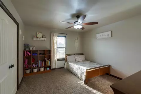 9140 Megans Way, Mcloud, OK 74851 photo 34