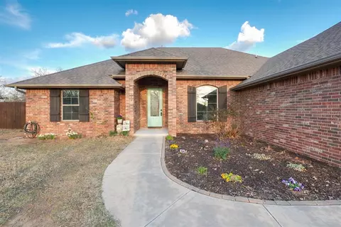 9140 Megans Way, Mcloud, OK 74851 photo 5