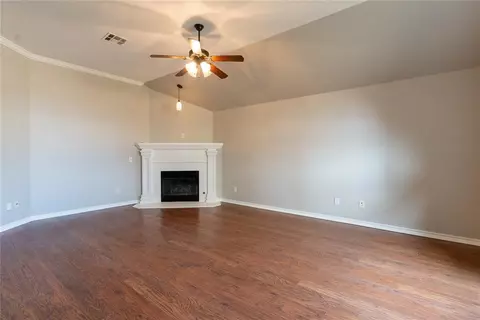 2152 Melody Dr, Edmond, OK 73012 photo 7