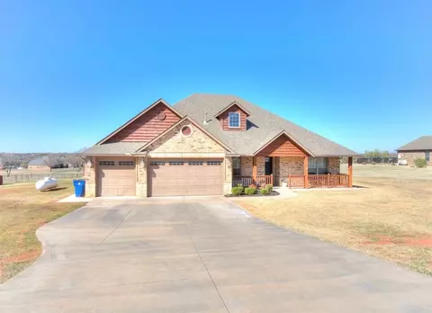 2665 Four Lakes Dr, Blanchard, OK 73010