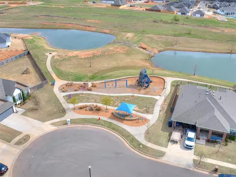 16141 Buffalo Dr, Moore, OK 73170 photo 2