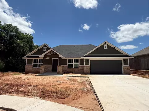 912 Dahlia Ln, Noble, OK 73068