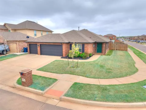 2521 Austin Glen Ct, Yukon, OK 73099