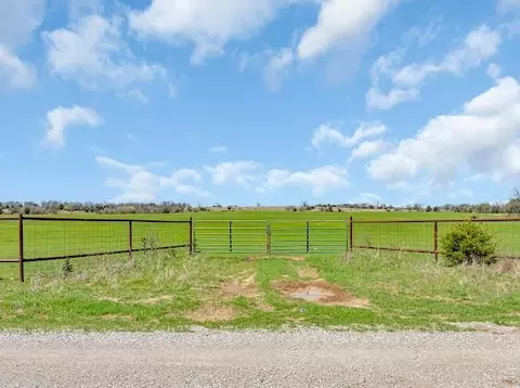110 S Camp Arbuckle Ave, Byars, OK 74831