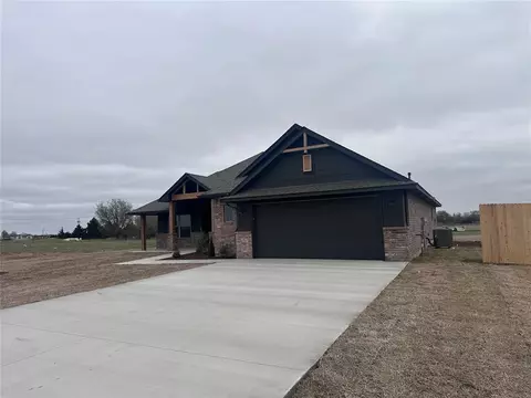 4467 Dutton Cir, El Reno, OK 73036