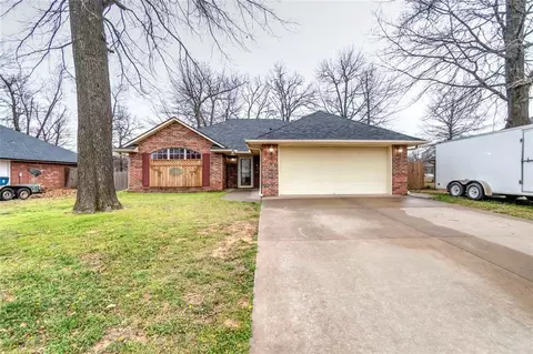919 Woods Ter, Chandler, OK 74834