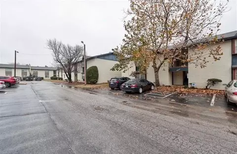 1725 E Lindsey St #3, Norman, OK 73071