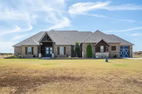 1950 NE Moffat Rd, Piedmont, OK 73078