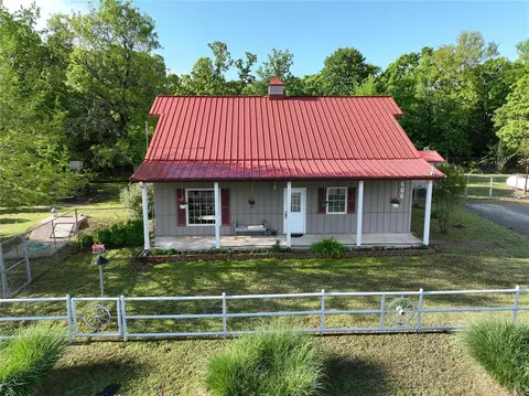 606 Country Club Blvd, Canadian, OK 74425