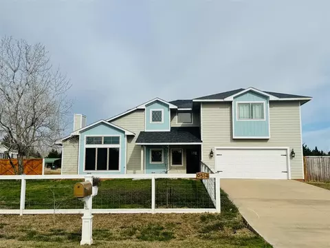 9514 N Woodchuck Ct, Edmond, OK 73034