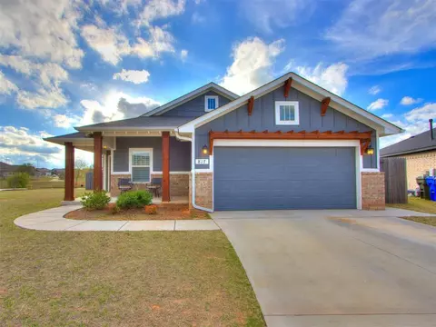 817 Kettle Rd, Norman, OK 73069