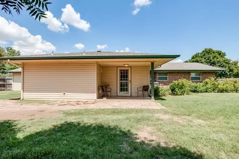 Other - 804 Willow St, Tuttle, OK 73089 photo 9 of 11
