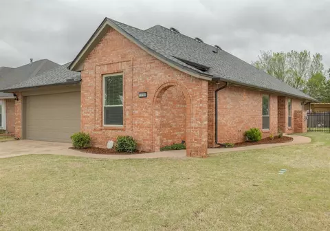1313 NW 138th St, Edmond, OK 73013