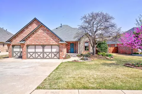 1325 Narrows Bridge Cir, Edmond, OK 73034