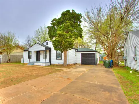 7302 SE 15th St, Midwest City, OK 73110