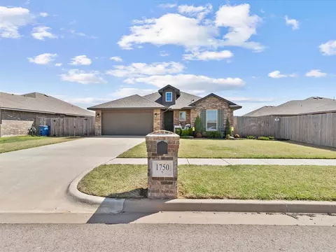 1750 Farmington Rd, Newcastle, OK 73065