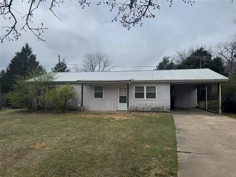 311 E St, Seminole, OK 74868