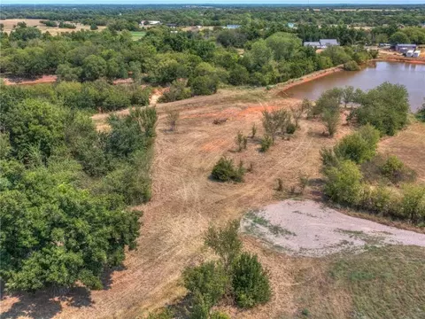 1923 E Tecumseh Rd, Norman, OK 73071 photo 2