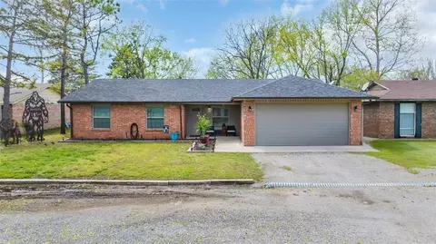 205 Mark Ave, Paoli, OK 73074