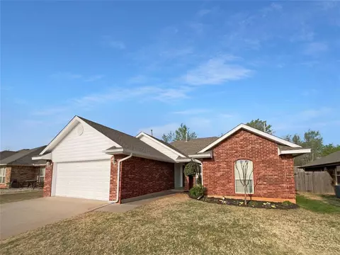3813 Tori Pl, Yukon, OK 73099