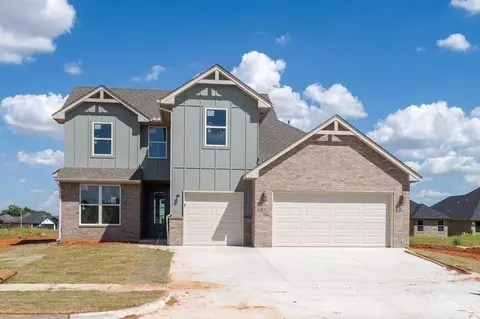 4904 Misty Wood Ln, Mustang, OK 73064