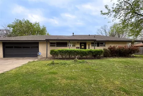 1720 Essex St, Ardmore, OK 73401