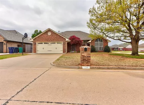 12016 NW 7th St, Yukon, OK 73099