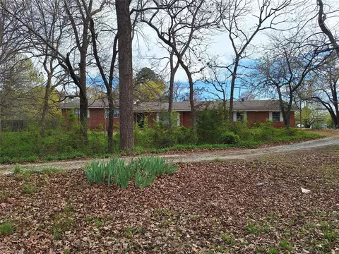 106 S New Bethel Blvd, Ada, OK 74820