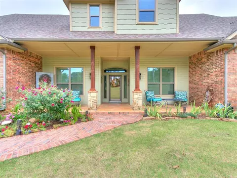 7022 Mark Cir, Norman, OK 73026 photo 2