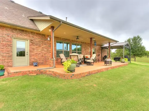 7022 Mark Cir, Norman, OK 73026 photo 6