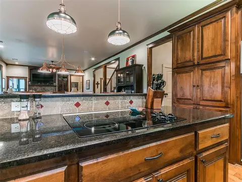 7022 Mark Cir, Norman, OK 73026 photo 28