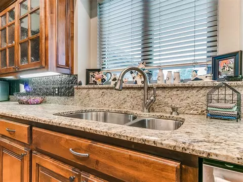 7022 Mark Cir, Norman, OK 73026 photo 27