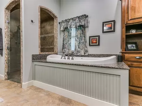 7022 Mark Cir, Norman, OK 73026 photo 16