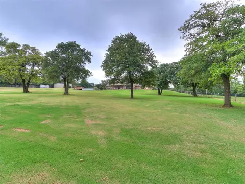 7022 Mark Cir, Norman, OK 73026 photo 4