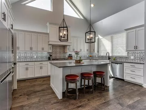 1435 Walnut Way, Goldsby, OK 73093