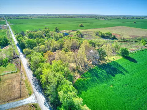 View/Area - 1618 E Tyler Dr, Tuttle, OK 73089 photo 2 of 4