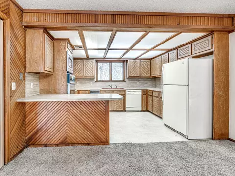 Kitchen - 1618 E Tyler Dr, Tuttle, OK 73089 photo 1 of 4
