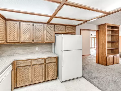 Kitchen - 1618 E Tyler Dr, Tuttle, OK 73089 photo 4 of 4