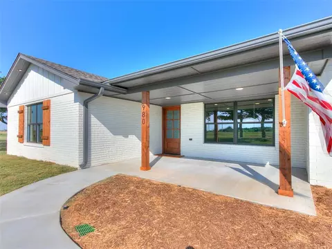 1642 County Road 1220, Tuttle, OK 73089