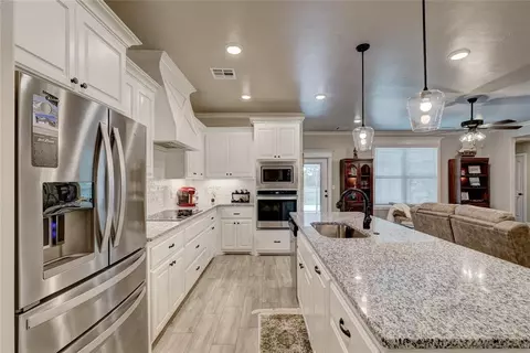 2213 Northfork Dr, Moore, OK 73160 photo 13