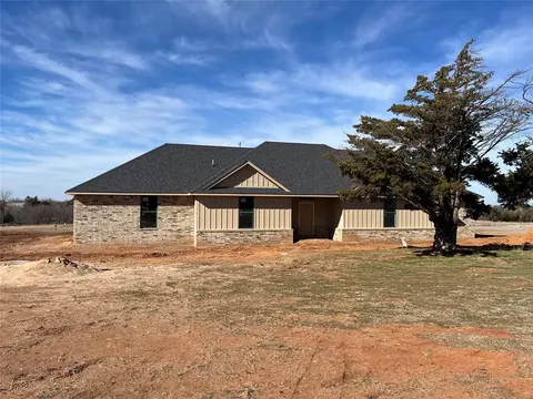 4911 Meadow Dr, Guthrie, OK 73044