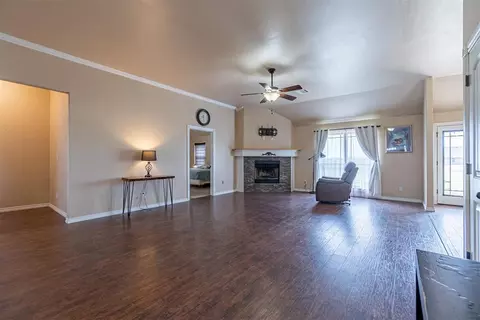 36977 Ray Rd, Wanette, OK 74878 photo 5