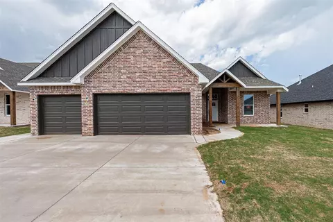 9209 Taggert Ln, Yukon, OK 73099