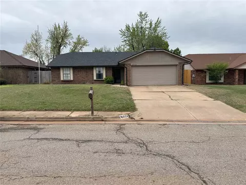 2712 Summerfield Dr, Edmond, OK 73012