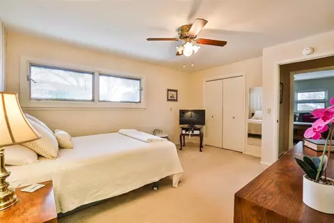 Bedroom - 606 16th St, Prague, OK 74864 photo 4 of 12