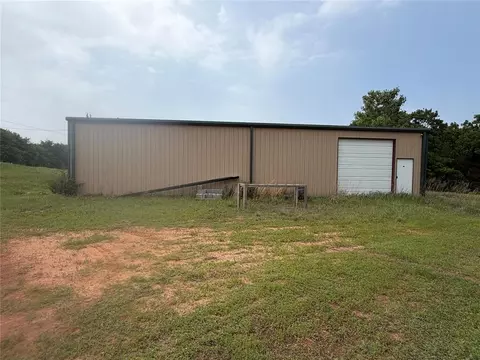 20265 Fairbanks Ln, Tecumseh, OK 74873