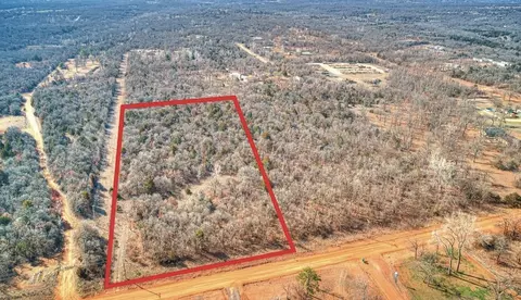 7401 E Charter Oak Rd, Guthrie, OK 73044