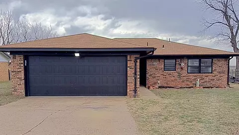 2703 County Street 2831, Chickasha, OK 73018