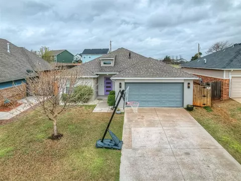 508 NW 179th Cir, Edmond, OK 73012